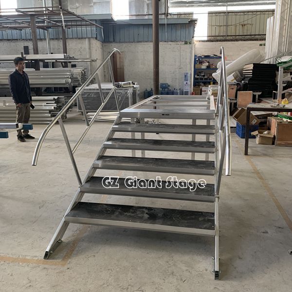 aluminum portable collapsible stage with guardrail